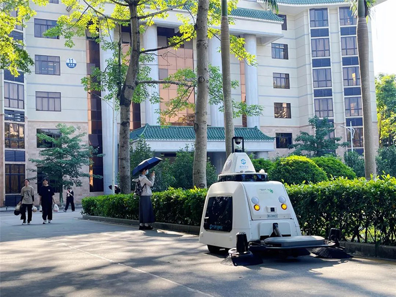 無(wú)人駕駛清掃車